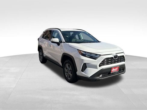 Used 2024 Toyota RAV4 XLE image 7