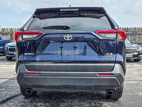 Used 2024 Toyota RAV4 XLE AWD/4WD image 5
