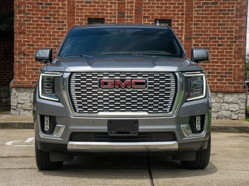 Used 2021 GMC Yukon Denali AWD/4WD image 2