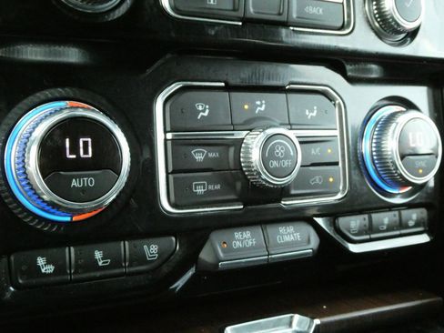 Used 2021 GMC Yukon Denali image 20