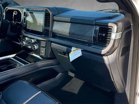 Used 2023 Ford F350 Platinum image 15