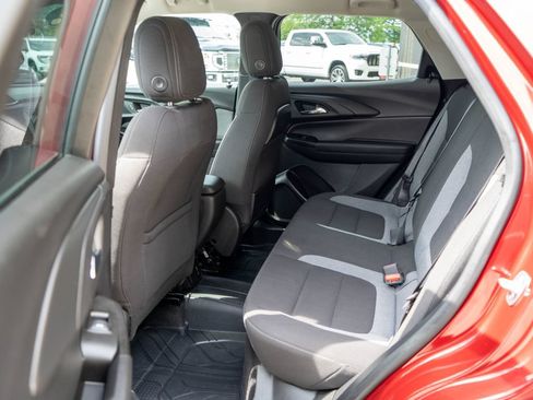 Certified 2023 Chevrolet TrailBlazer LT w/ Convenience Package AWD/4WD image 12