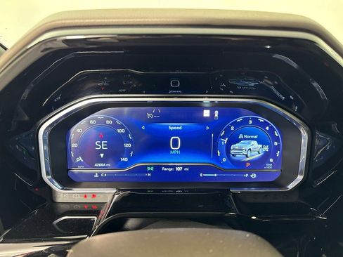 Used 2022 Chevrolet Silverado 1500 RST w/ Convenience Package II image 21