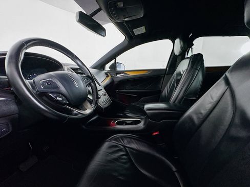 Used 2018 Lincoln MKC Select w/ Select Plus Package image 21