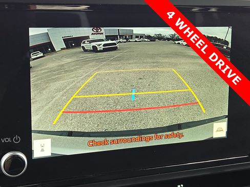 Used 2025 Toyota Tundra SR w/ SR Tow Package image 18