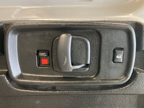 Used 2021 GMC Savana 2500 w/ Driver Convenience Package image 24