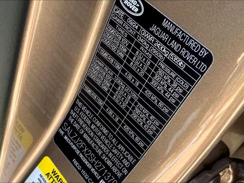 Used 2025 Land Rover Range Rover Evoque S image 19