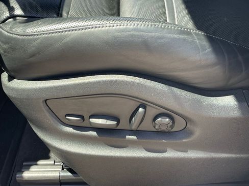 Used 2023 Porsche Cayenne Coupe AWD/4WD image 5