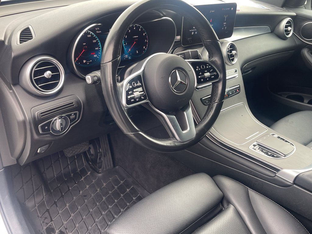 Used 2022 Mercedes-Benz GLC 300 4MATIC image 16