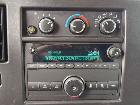 Used 2023 Chevrolet Express 2500 Work Van w/ Driver Convenience Package image 17