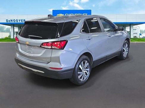 Used 2024 Chevrolet Equinox LT w/ LPO, Floor Liner Package AWD/4WD image 8