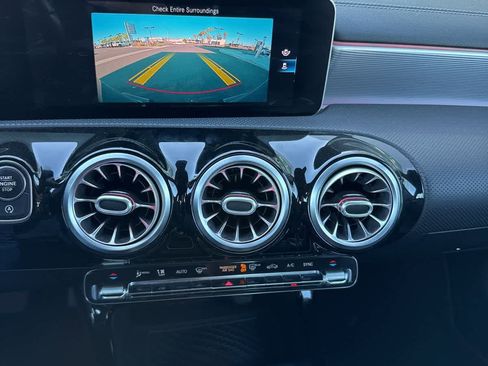 Used 2020 Mercedes-Benz CLA 250 image 12