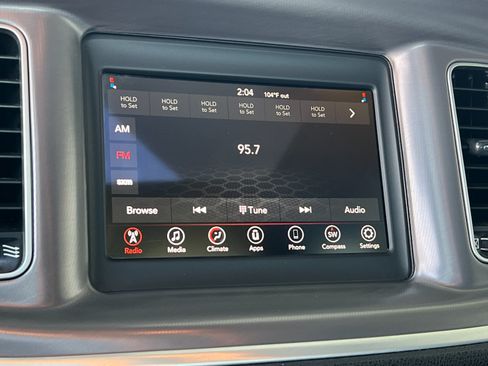 Used 2019 Dodge Charger SXT RWD image 17
