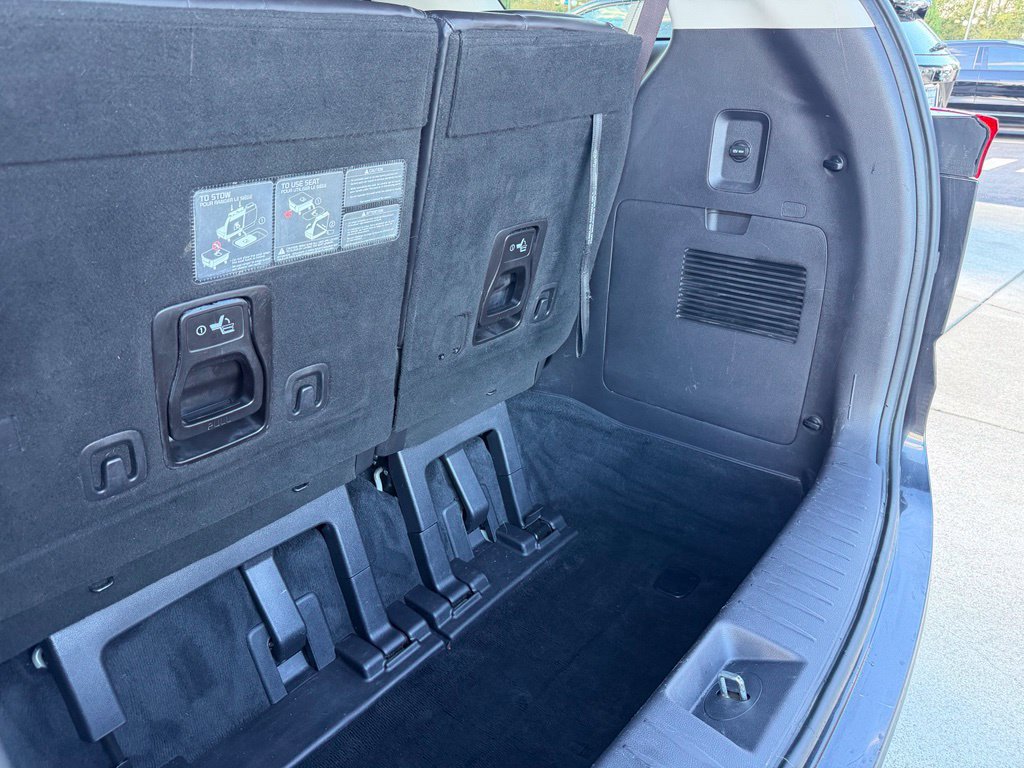 Used 2022 Kia Carnival LX FWD image 24