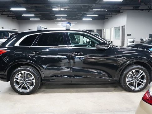 Used 2025 Audi Q5 Premium Plus AWD/4WD image 8