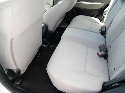Used 2018 Honda HR-V LX image 27