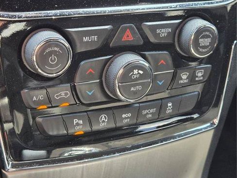 Used 2021 Jeep Grand Cherokee Laredo X RWD image 26
