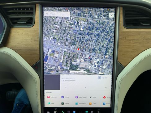 Used 2020 Tesla Model X Long Range image 24