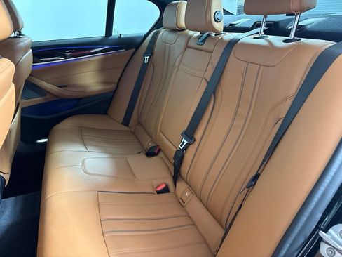 Used 2020 BMW 530i w/ Premium Package RWD image 28