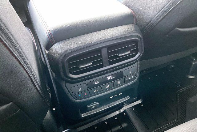 Used 2026 Honda Ridgeline Black Edition image 11