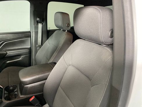 Used 2023 Chevrolet Colorado LT image 8