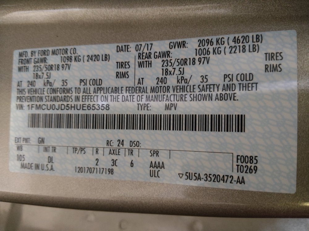 Used 2017 Ford Escape Titanium FWD image 33