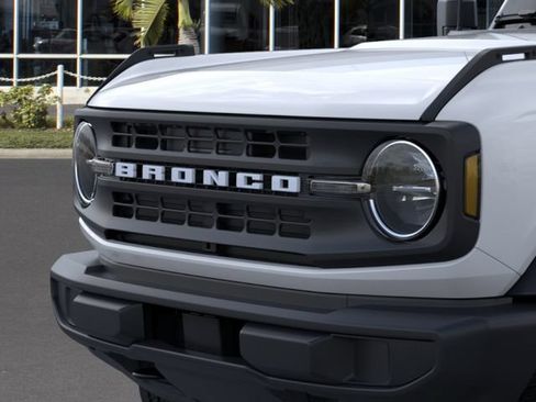 New 2026 Ford Bronco 2-Door AWD/4WD image 19