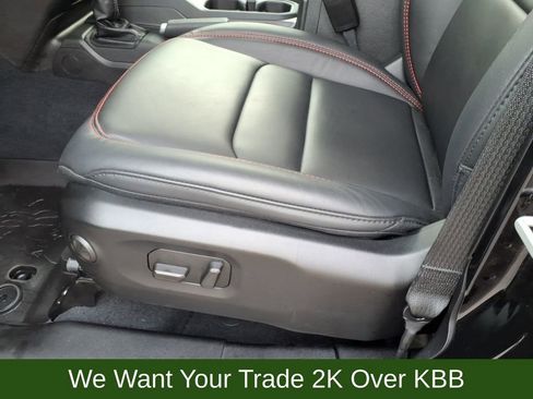 Used 2025 Jeep Wrangler Unlimited Rubicon image 11