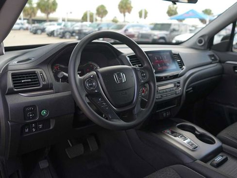 Used 2023 Honda Ridgeline Sport image 1