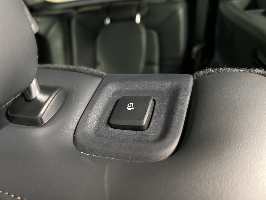 Used 2026 Lincoln Aviator AWD image 30