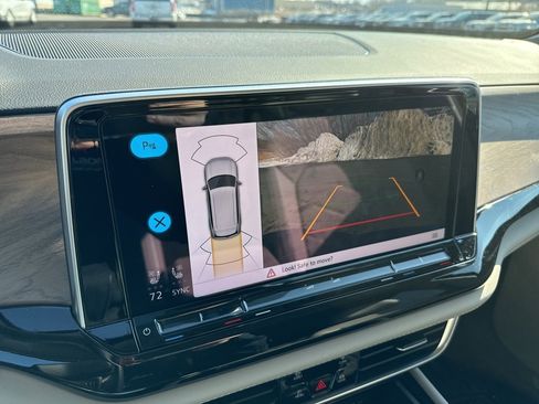 Used 2025 Volkswagen Atlas SE image 9