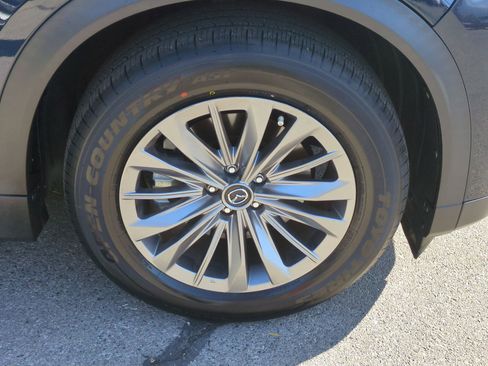 Certified 2024 MAZDA CX-90 Plug-In Hybrid w/ Preferred image 12