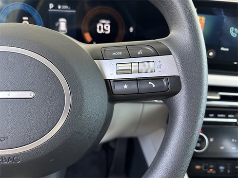 Used 2025 Hyundai Tucson SEL image 22