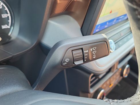 Used 2024 Ford Maverick Lariat FWD image 29