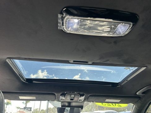 Used 2025 Hyundai Palisade Calligraphy image 15