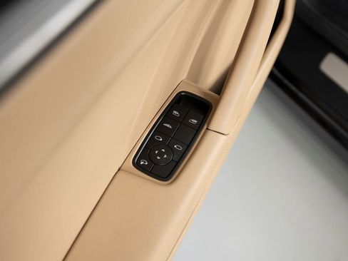 Certified 2022 Porsche 911 Carrera 4S image 22