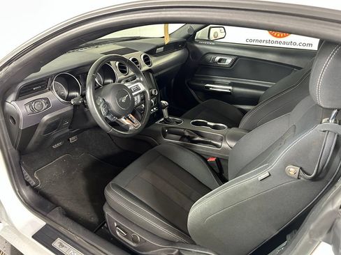 Used 2019 Ford Mustang GT w/ Equipment Group 301A RWD image 7
