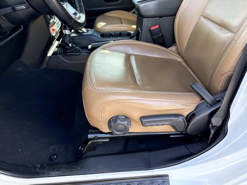 Used 2020 Jeep Gladiator Rubicon image 19