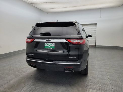 Used 2020 Chevrolet Traverse Premier FWD image 7