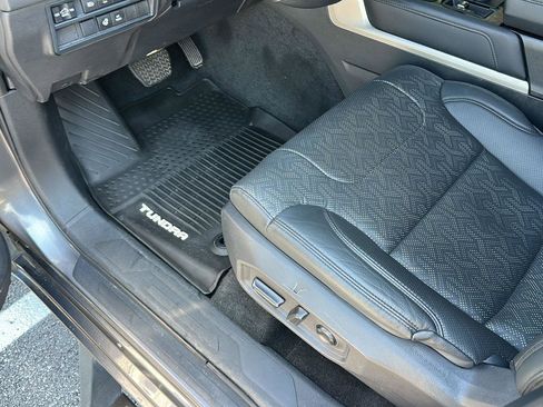 Used 2022 Toyota Tundra Limited AWD/4WD image 9