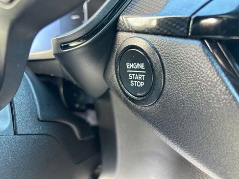 Used 2025 Ford Escape ST-Line AWD/4WD image 18