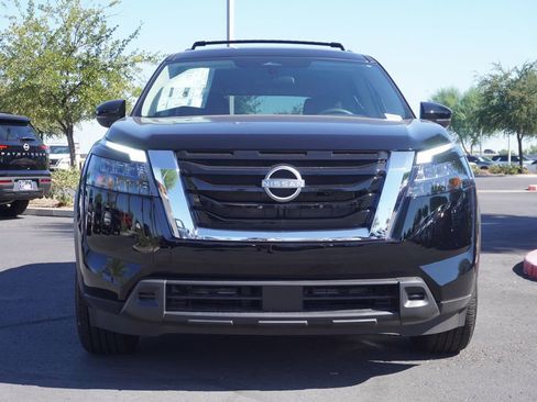 New 2025 Nissan Pathfinder SV image 5