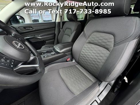 Used 2024 Nissan Pathfinder S AWD/4WD image 24
