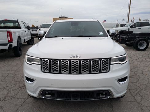 Used 2020 Jeep Grand Cherokee Overland image 11