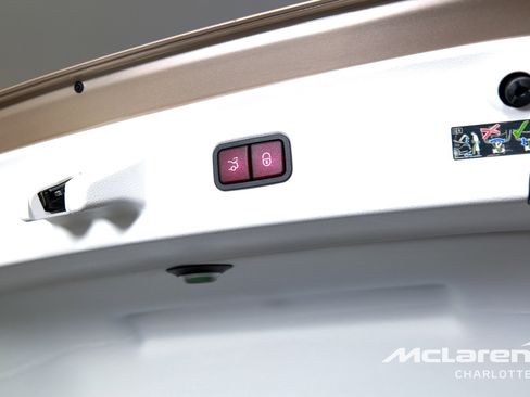 Used 2023 Mercedes-Benz Maybach S 680 4MATIC w/ Manufaktur Leather Package image 25