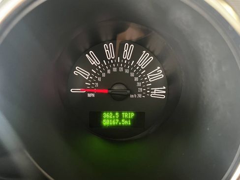 Used 2005 Ford Mustang GT RWD image 21