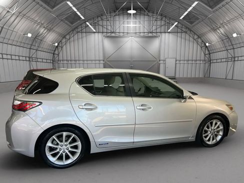 Used 2012 Lexus CT 200h image 3