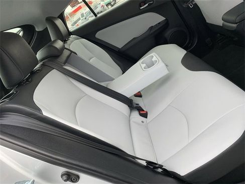 Used 2017 Toyota Prius One image 12