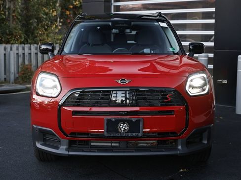 Used 2025 MINI Cooper Countryman S w/ Comfort Package Max image 13