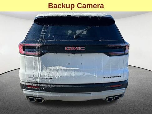 Used 2025 GMC Acadia Elevation image 12